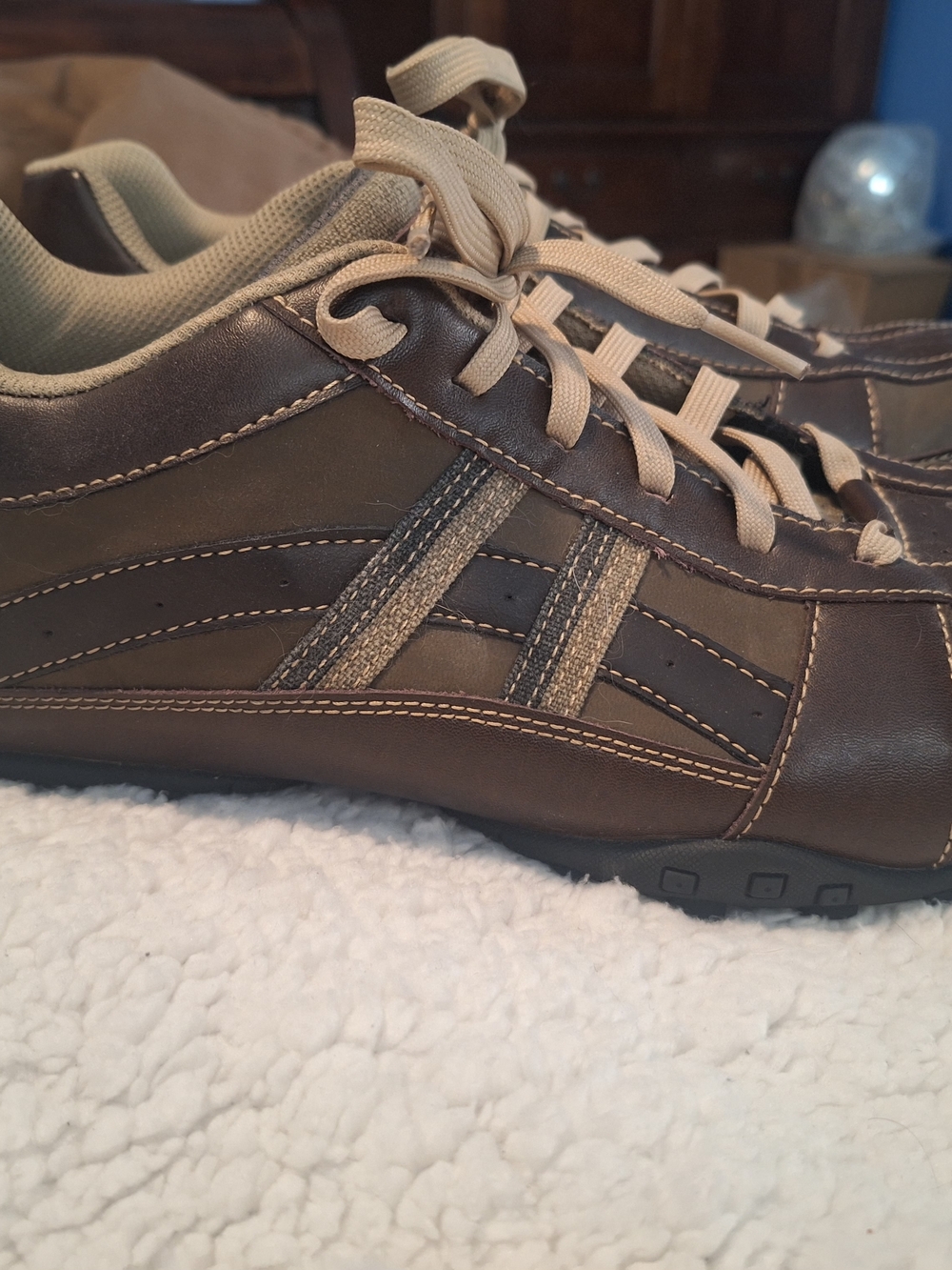 Men's Brown Casual Lace-Up Sneakers - Picture 3 of 5